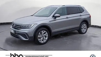 Silber Gebraucht 2022 VW Tiguan Allspace Life SUV | 29.830 € (Fairer Preis)