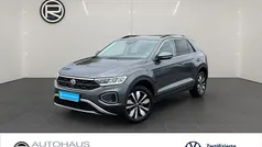 Gebraucht 2023 VW T-Roc Move SUV | 26.480 € (Fairer Preis)