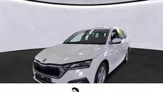Weiss Gebraucht 2023 Skoda Octavia Style Kombi | 25.977 € (Fairer Preis)