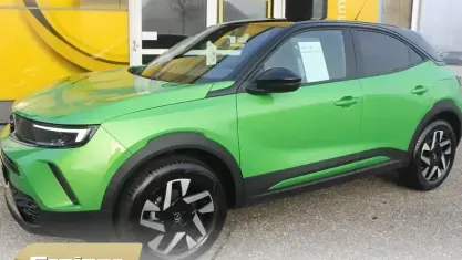 Usata Opel Mokka 136 CV (100 kW) 2024 Ikone grn (metallic) SUV