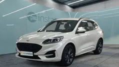 Weiß Gebraucht 2023 Ford Kuga ST-Line SUV | 28.600 € (Fairer Preis)