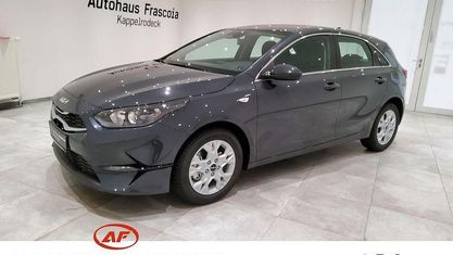 Używany Kia Ceed Vision 99 KM (72 kW) 2024 Czarny Hatchback