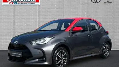 Usata Toyota Yaris Hybrid Basis 116 CV (85 kW) 2021 Grigio Utilitaria