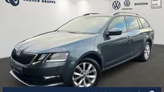 Grau Gebraucht 2020 Skoda Octavia Tour Kombi | 19.499 € (Guter Preis)