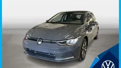 Grau Gebraucht 2023 VW Golf VIII Move Limousine | 21.420 € (Superpreis)