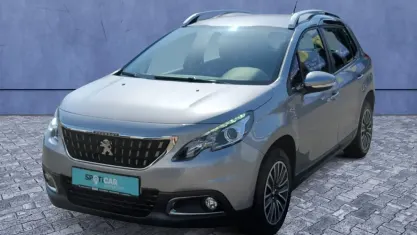 Gebraucht Peugeot 2008 Active 110 PS (80 kW) 2019 Grau SUV