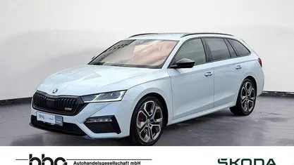 Moonweiß perleffekt Gebraucht 2021 Skoda Octavia RS Kombi | 28.630 € (Guter Preis)