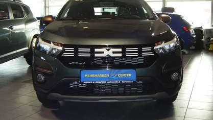 Gebraucht 2025 Dacia Jogger Extreme Van / Kleinbus | 22.990 € (Fairer Preis)