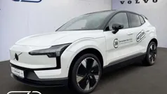 Crystal white pearl Gebraucht 2024 Volvo EX30 Ultra SUV | 39.990 € (Fairer Preis)