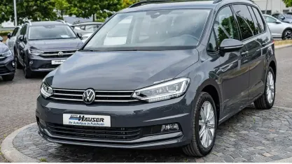 Gebraucht VW Touran Comfortline 150 PS (110 kW) 2026 Grau Van / Kleinbus