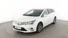 Weiß Gebraucht 2015 Toyota Avensis Comfort Kombi | 12.700 € (Fairer Preis)