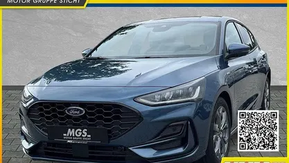 Chrome blue metallic Neu 2025 Ford Focus ST-Line Limousine | 27.790 € (Superpreis)
