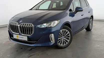 Gebraucht BMW 216 Luxury Line 122 PS (89 kW) 2024 Van / Kleinbus