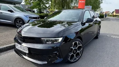 Schwarz Neu 2025 Opel Astra GS Line Kombi | 29.900 € (Fairer Preis)