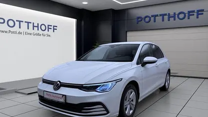 Gebraucht VW Golf VIII Life 116 PS (85 kW) 2023 Limousine