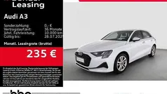Gletscherweiß metallic Gebraucht 2024 Audi A3 Sportback Advanced Limousine | 28.430 € (Fairer Preis)