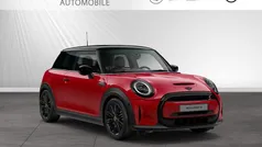 Chili red Gebraucht 2023 Mini Cooper SE Kleinwagen | 21.290 € (Fairer Preis)