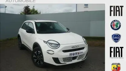 Gebraucht Fiat 600 101 PS (74 kW) 2025 Weiss SUV