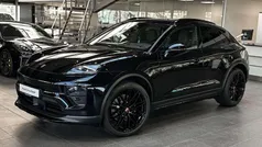 Schwarz Gebraucht 2025 Porsche Macan 4 Electric SUV | 111.800 €