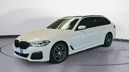 Gebraucht BMW 520 M Sport 190 PS (139 kW) 2023 Weiß Limousine