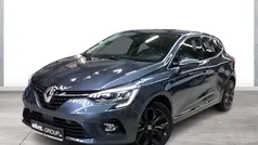 Grau Gebraucht 2020 Renault Clio V Intens Limousine | 15.440 € (Fairer Preis)
