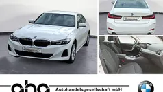 Weiß Gebraucht 2024 BMW 318 Limousine | 32.930 € (Fairer Preis)