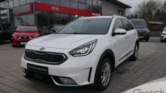 Snow white pearl Gebraucht 2018 Kia Niro Spirit SUV | 16.990 € (Fairer Preis)