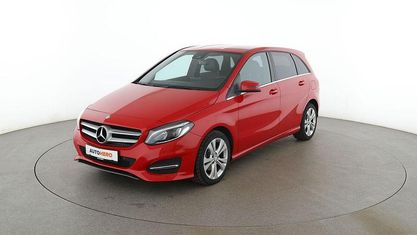 Używany Mercedes B200 Urban 136 KM (100 kW) 2018 Czerwony Minivan