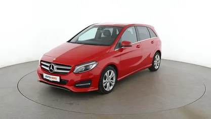 Second-hand Mercedes B200 Urban 136 CP (100 kW) 2018 Roșu Monovolum