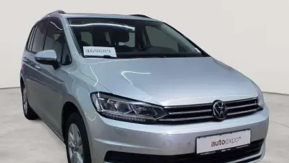 Gebraucht VW Touran Comfortline 150 PS (110 kW) 2021 Reflexsilber metallic Van / Kleinbus