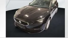 Midnight schwarz metallic Gebraucht 2021 Seat Leon Style Kombi | 20.440 € (Guter Preis)
