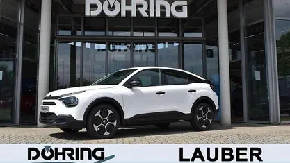 Weiß Gebraucht 2024 Citroën C4 PureTech Limousine | 16.940 € (Guter Preis)