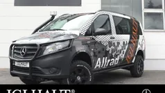 Weiß arktikweiß Gebraucht 2015 Mercedes Vito Van / Kleinbus | 78.999 €