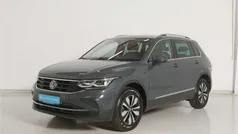Grau Gebraucht 2024 VW Tiguan Move SUV | 36.440 € (Fairer Preis)