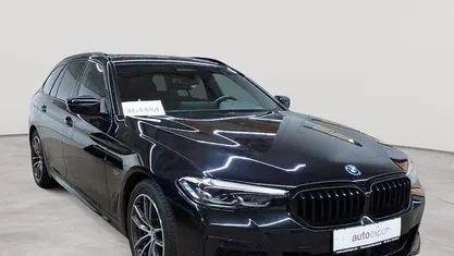 Gebraucht 2021 BMW 530e M Sport Kombi | 33.990 € (Fairer Preis)