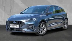 Blau Gebraucht 2024 Ford Focus ST-Line X Limousine | 26.340 € (Fairer Preis)