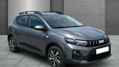 Neu Dacia Sandero Expression 122 PS (89 kW) 2026 Dolomitgrau SUV