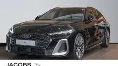 Mythosschwarz metallic Gebraucht 2025 Audi A5 Ambiente Coupé | 61.980 € (Superpreis)