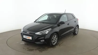 Gebraucht Hyundai i20 Style 101 PS (74 kW) 2019 Schwarz Limousine