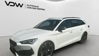 Używany Cupra Leon VZ 228 KM (167 kW) 2022 Biały Kombi