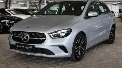 Nowe Mercedes B200 Progressive 163 KM (119 kW) 2025 Srebrny Minivan