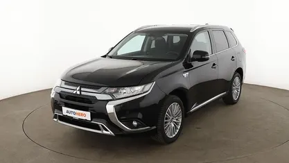 Gebraucht Mitsubishi Outlander P-HEV 82 PS (60 kW) 2020 Schwarz SUV