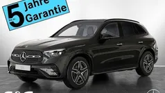 Metalliclack graphitgrau Gebraucht 2025 Mercedes GLC220 AMG SUV | 63.869 €