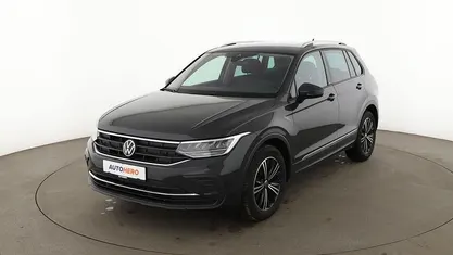 Grau Gebraucht 2022 VW Tiguan Active SUV | 25.410 € (Guter Preis)
