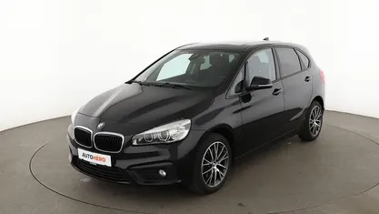 Schwarz Gebraucht 2015 BMW 218 Active Tourer Basis Van / Kleinbus | 11.740 € (Fairer Preis)
