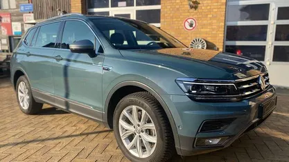 Petroleum blue (metallic) Gebraucht 2020 VW Tiguan Allspace Highline SUV | 26.990 € (Guter Preis)