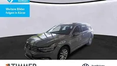 Grau Gebraucht 2022 VW Passat Business Kombi | 20.870 € (Guter Preis)