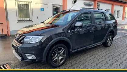 Schwarz Gebraucht 2019 Dacia Logan MCV Stepway Kombi | 6.890 € (Fairer Preis)