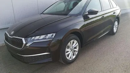 Gebraucht 2025 Skoda Octavia Selection Kombi | 33.840 € (Guter Preis)