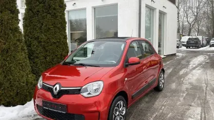 Usata Renault Twingo LIMITED 73 CV (53 kW) 2019 Rosso Utilitaria